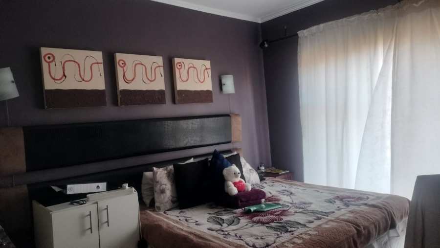 1 Bedroom Property for Sale in Langenhovenpark Free State